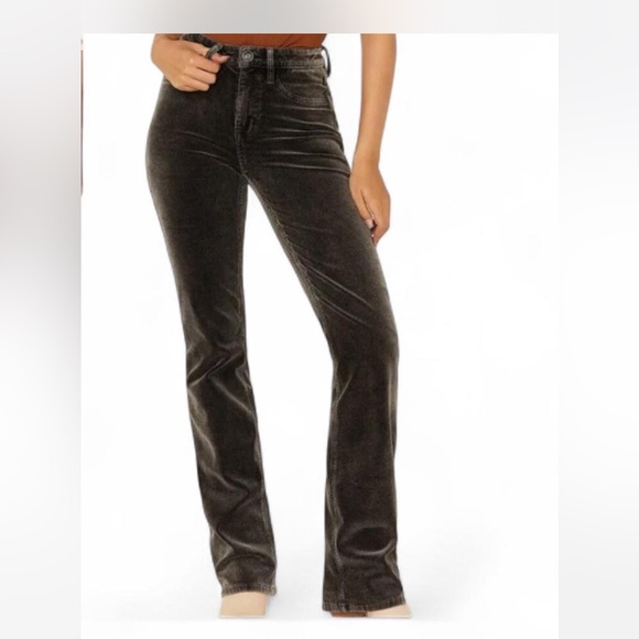 St. John's Bay Pants - Corduroy bootcut hunter green pants size 6 NWT